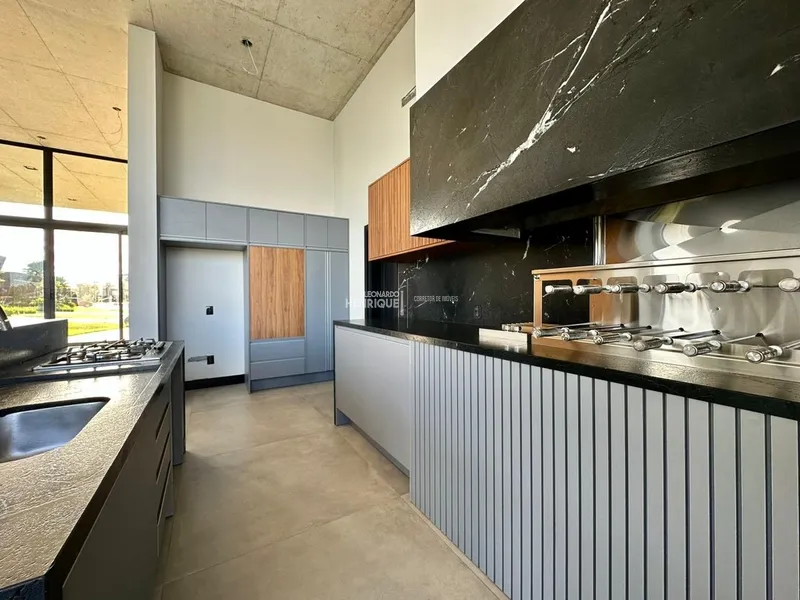 Casa mobiliada e decorada. CONDOMÍNIO RIVIERA I: 45ª foto da galeria de imagens do imóvel