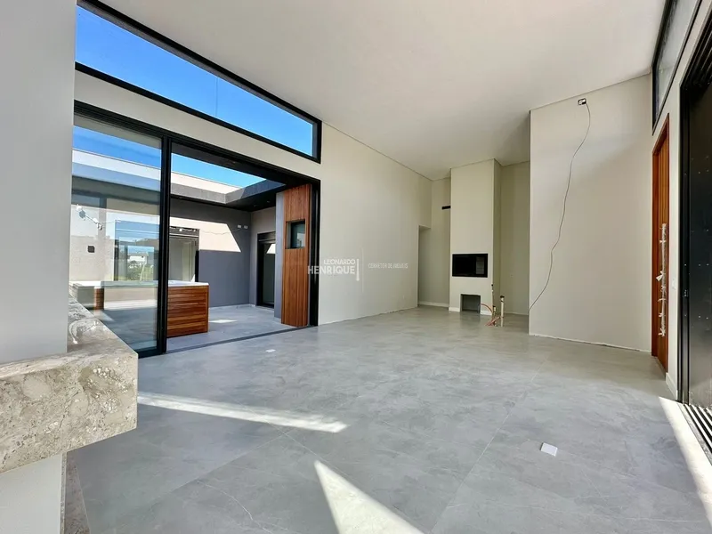 Única casa com jacuzzi e piscina no condomínio!!: 28ª foto da galeria de imagens do imóvel