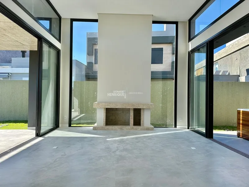 Única casa com jacuzzi e piscina no condomínio!!: 12ª foto da galeria de imagens do imóvel