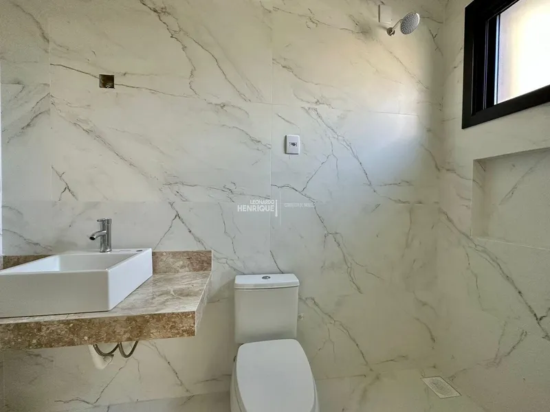 Única casa com jacuzzi e piscina no condomínio!!: 17ª foto da galeria de imagens do imóvel