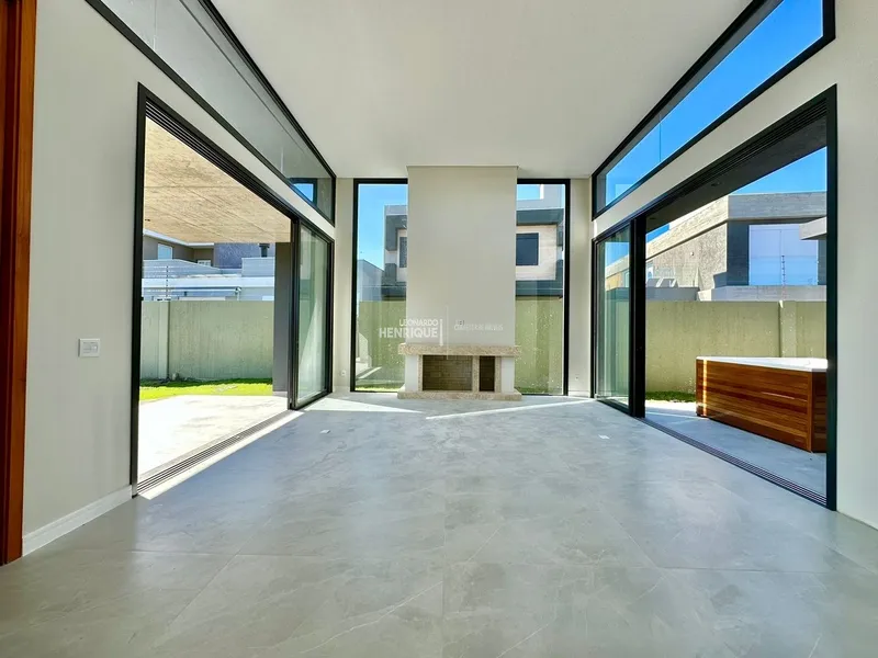 Única casa com jacuzzi e piscina no condomínio!!: 13ª foto da galeria de imagens do imóvel