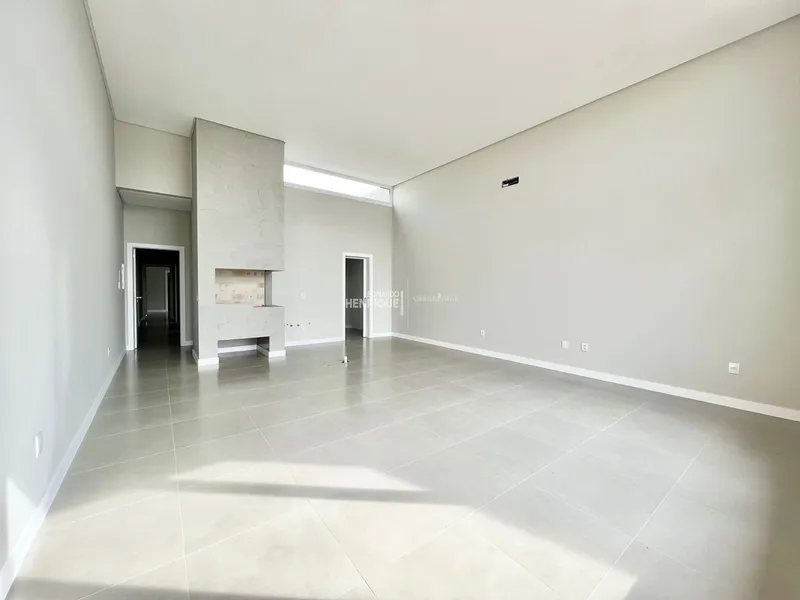 Casa em Bairro Nobre de Capão da Canoa: 1ª foto da galeria de imagens do imóvel