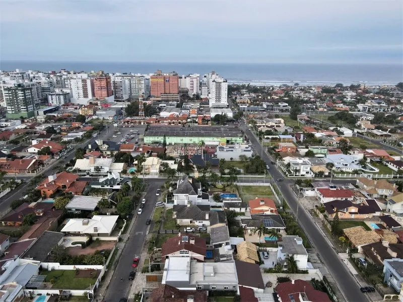 Casa em Bairro Nobre de Capão da Canoa: 24ª foto da galeria de imagens do imóvel
