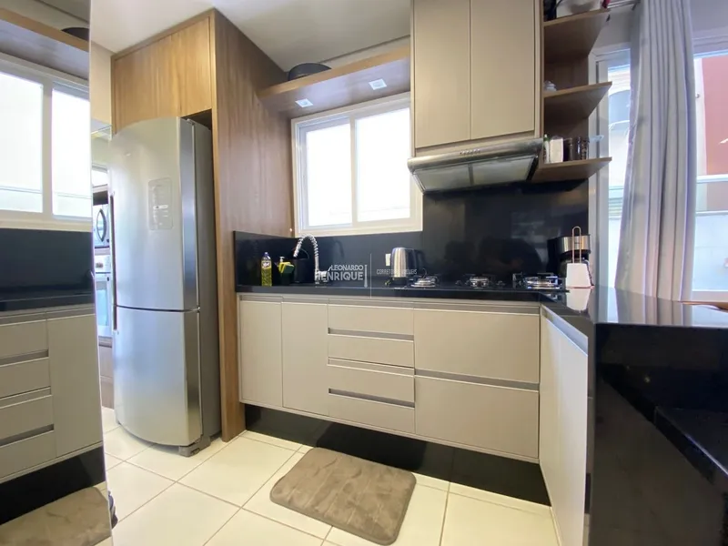 LINDO APARTAMENTO DE DOIS DORMITÓRIOS: 6ª foto da galeria de imagens do imóvel