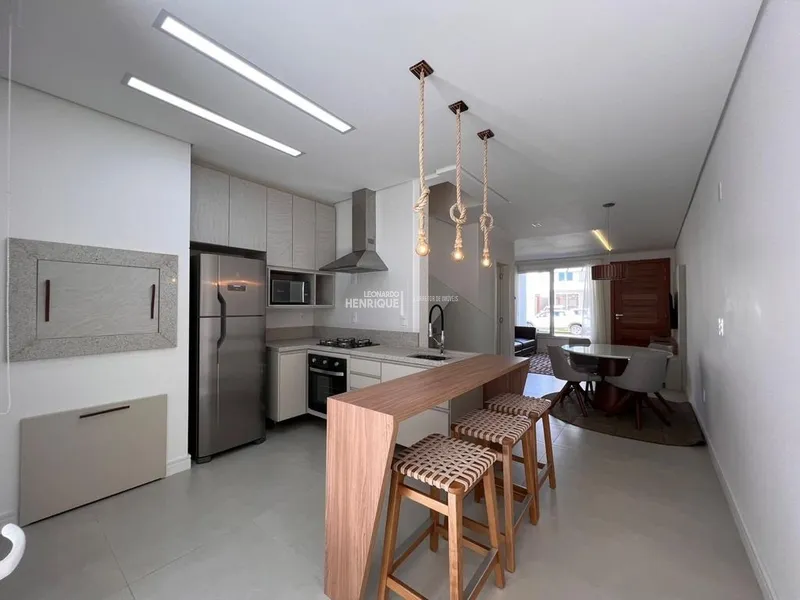 Sobrado no Condomínio Murano, unidade 325, em Capão da Canoa.: 2ª foto da galeria de imagens do imóvel