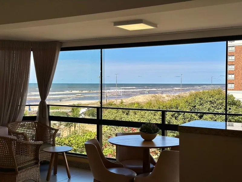 APARTAMENTO FRENTE PRAÇA E COM VISTA PARA O MAR: 7ª foto da galeria de imagens do imóvel