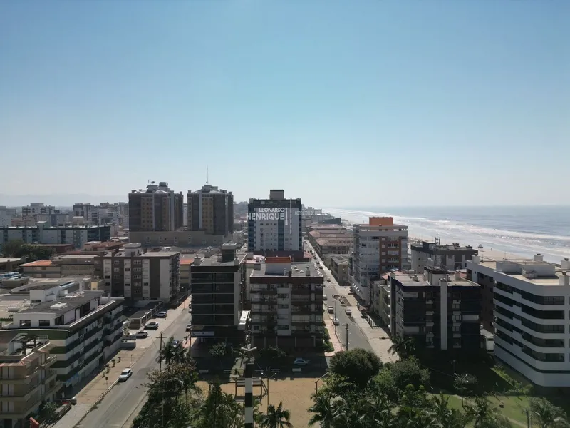 APARTAMENTO FRENTE PRAÇA E COM VISTA PARA O MAR: 2ª foto da galeria de imagens do imóvel
