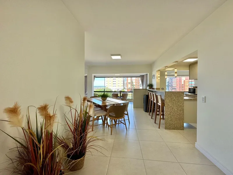 APARTAMENTO FRENTE PRAÇA E COM VISTA PARA O MAR: 19ª foto da galeria de imagens do imóvel