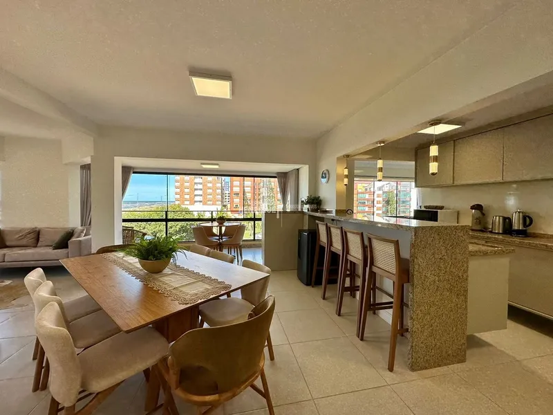 APARTAMENTO FRENTE PRAÇA E COM VISTA PARA O MAR: 10ª foto da galeria de imagens do imóvel