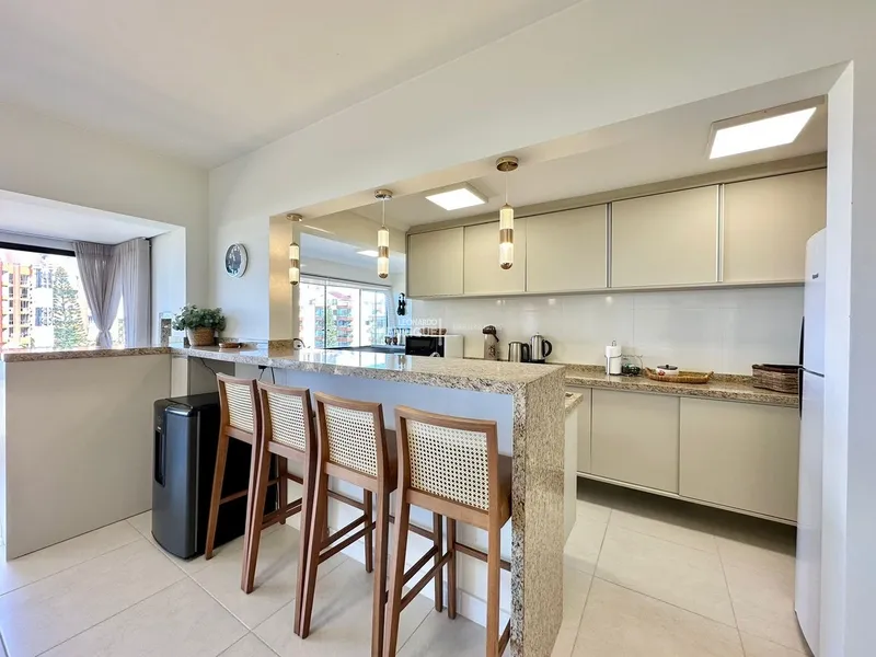 APARTAMENTO FRENTE PRAÇA E COM VISTA PARA O MAR: 9ª foto da galeria de imagens do imóvel