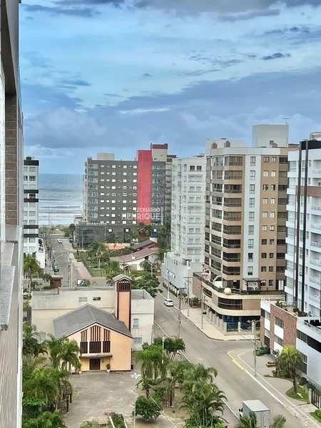 APARTAMENTO FINAMENTE MOBILIADO E DECORADO: 3ª foto da galeria de imagens do imóvel