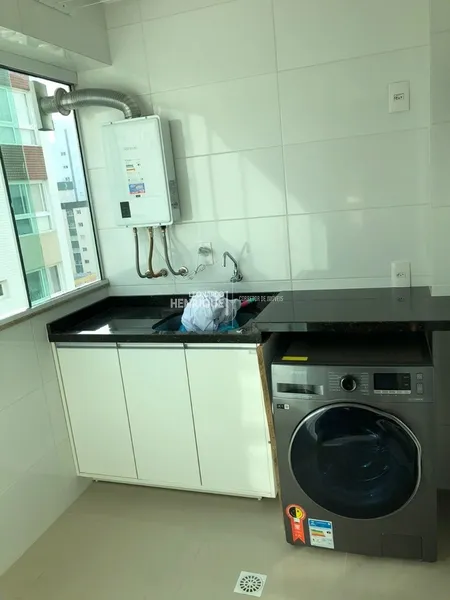 APARTAMENTO DE FRENTE PARA A PRAÇA!: 16ª foto da galeria de imagens do imóvel