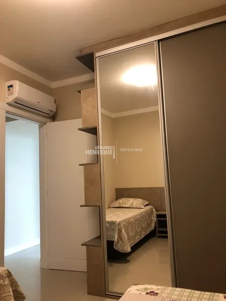 APARTAMENTO DE FRENTE PARA A PRAÇA!: 10ª foto da galeria de imagens do imóvel