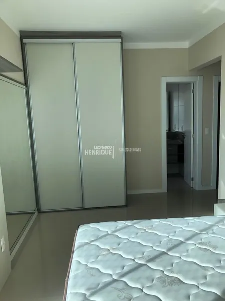 APARTAMENTO DE FRENTE PARA A PRAÇA!: 6ª foto da galeria de imagens do imóvel