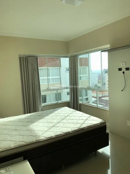 APARTAMENTO DE FRENTE PARA A PRAÇA!: 8ª foto da galeria de imagens do imóvel