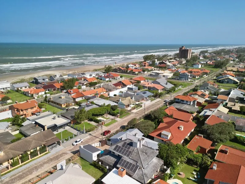 CASA PERTINHO DO MAR À VENDA!!!: 1ª foto da galeria de imagens do imóvel