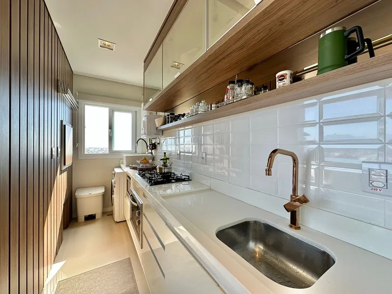 APARTAMENTO À VENDA COM VISTA ETERNA PARA O MAR E SERRA: 16ª foto da galeria de imagens do imóvel