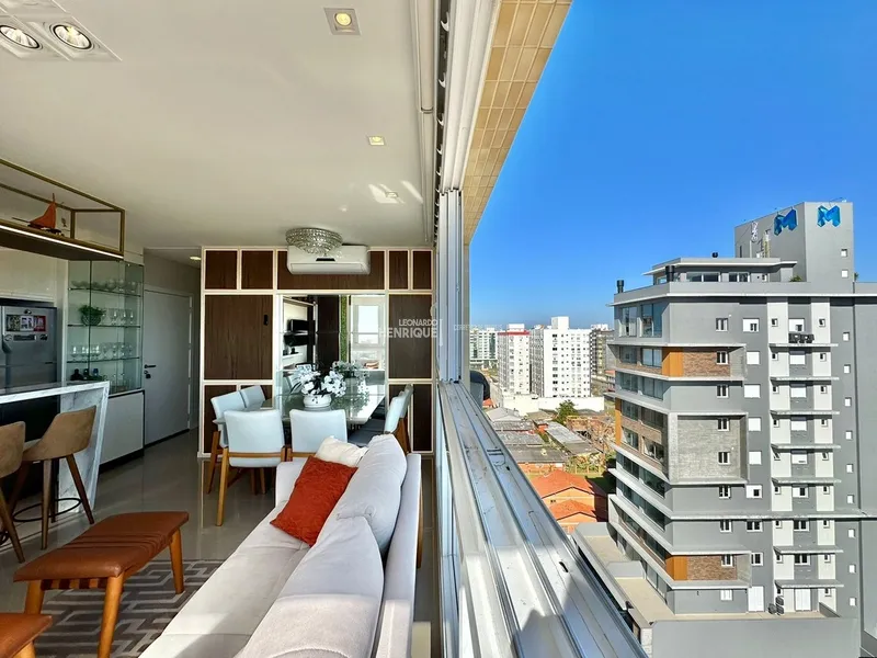 APARTAMENTO À VENDA COM VISTA ETERNA PARA O MAR E SERRA: 9ª foto da galeria de imagens do imóvel