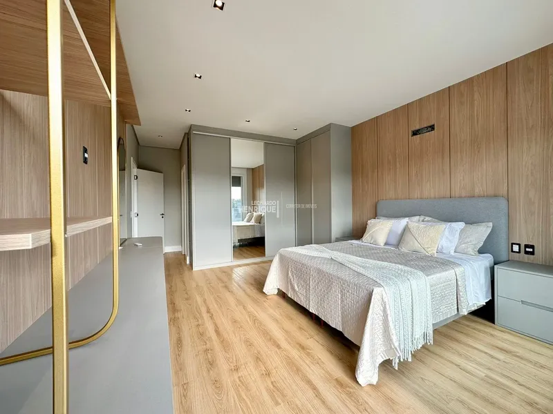 BELÍSSIMA CASA BEIRA LAGO EM CONDOMÍNIO FECHADO: 15ª foto da galeria de imagens do imóvel