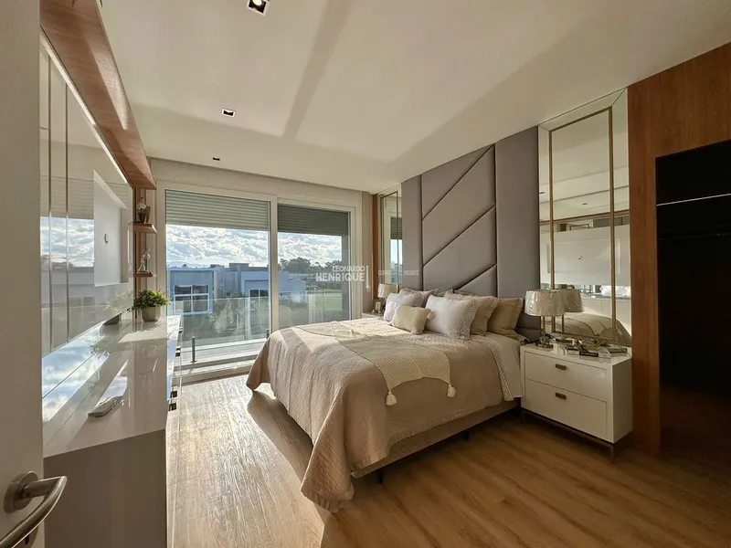 BELÍSSIMA CASA BEIRA LAGO EM CONDOMÍNIO FECHADO: 11ª foto da galeria de imagens do imóvel