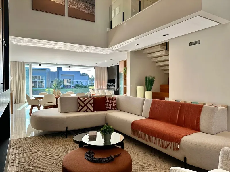 BELÍSSIMA CASA BEIRA LAGO EM CONDOMÍNIO FECHADO: 25ª foto da galeria de imagens do imóvel