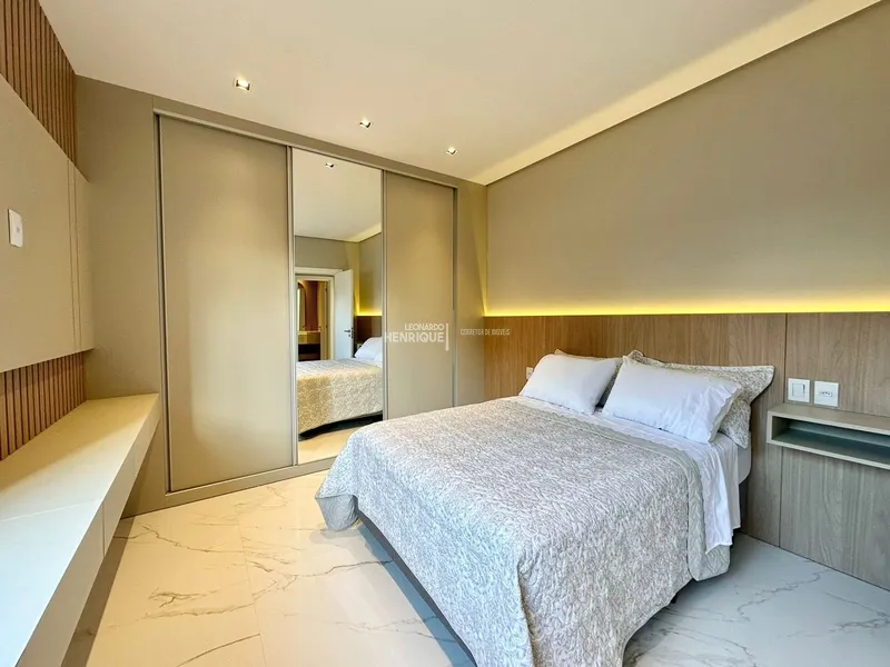 BELÍSSIMA CASA BEIRA LAGO EM CONDOMÍNIO FECHADO: 6ª foto da galeria de imagens do imóvel