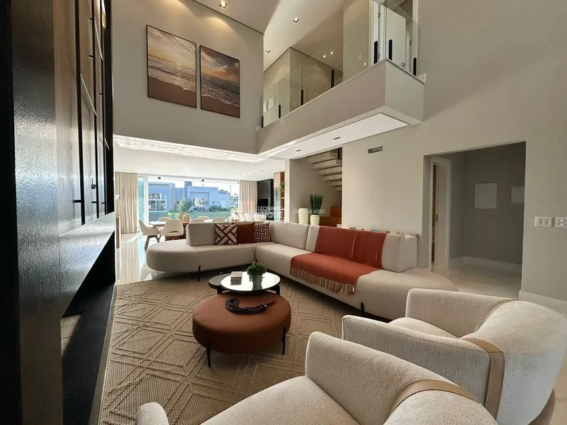 BELÍSSIMA CASA BEIRA LAGO EM CONDOMÍNIO FECHADO: 52ª foto da galeria de imagens do imóvel