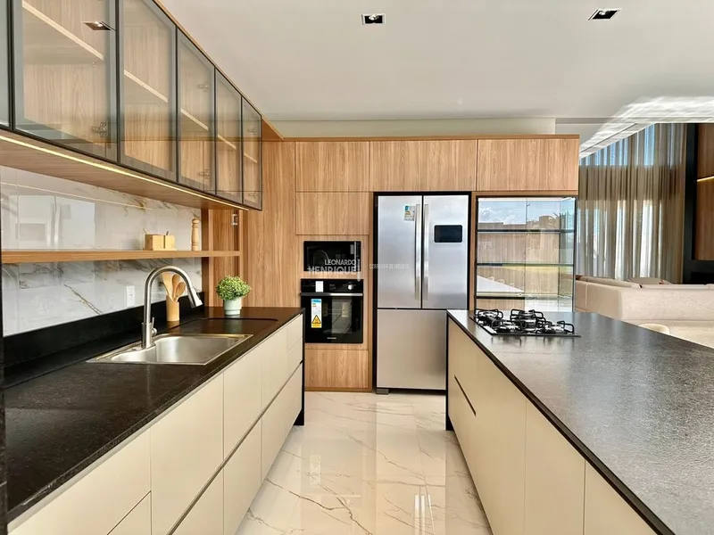 BELÍSSIMA CASA BEIRA LAGO EM CONDOMÍNIO FECHADO: 41ª foto da galeria de imagens do imóvel