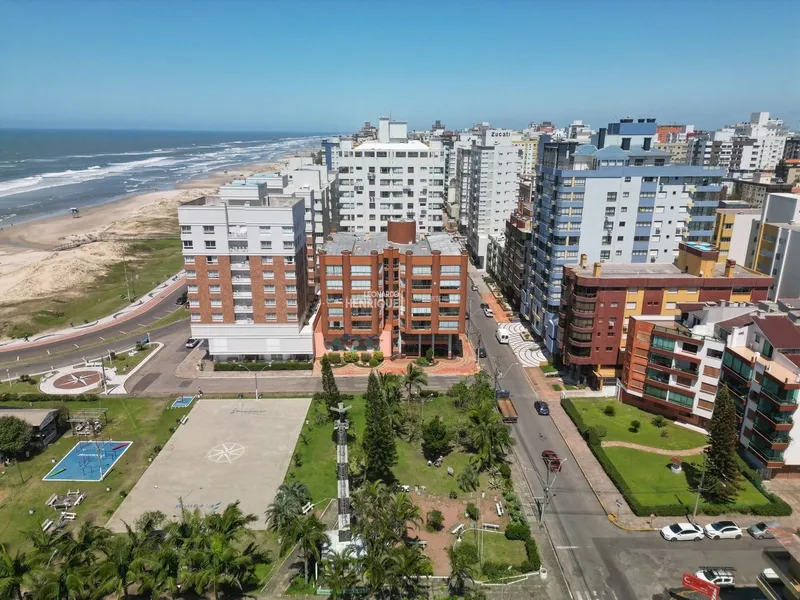 APARTAMENTO À VENDA  COM VISTA PARA O MAR E PRAÇA DO FAROL: 1ª foto da galeria de imagens do imóvel