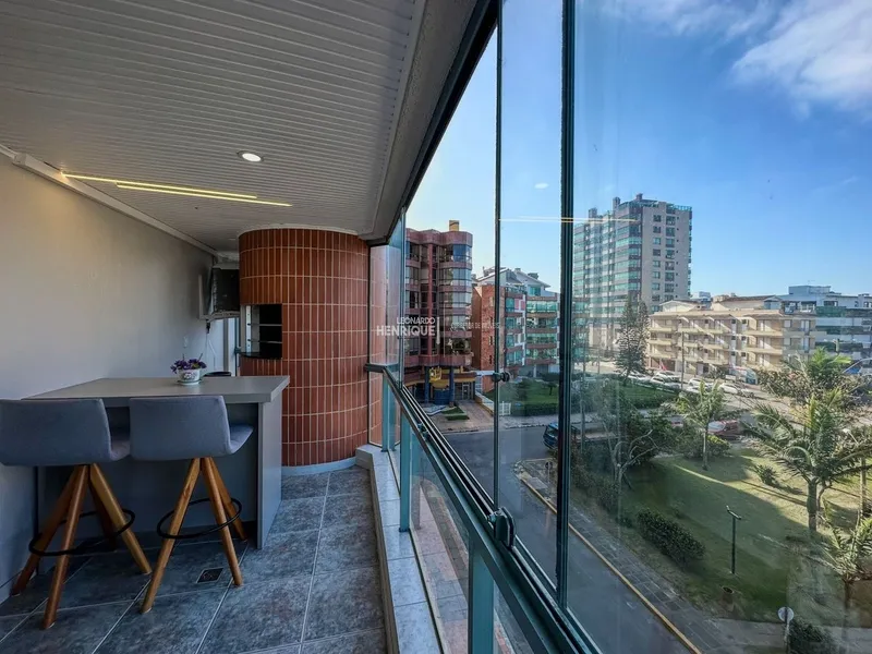 APARTAMENTO À VENDA  COM VISTA PARA O MAR E PRAÇA DO FAROL: 2ª foto da galeria de imagens do imóvel