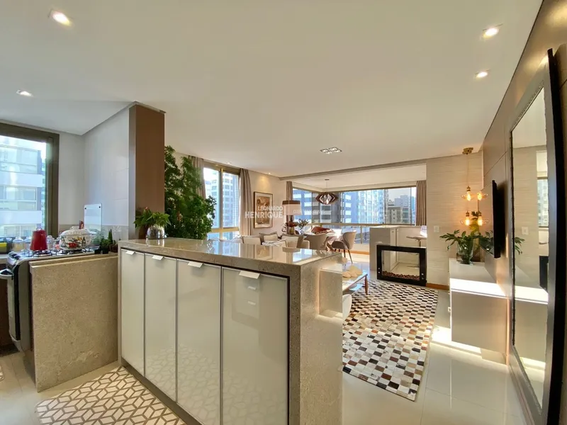 LINDÍSSIMO APARTAMENTO DE 3 DORMITÓRIOS: 1ª foto da galeria de imagens do imóvel