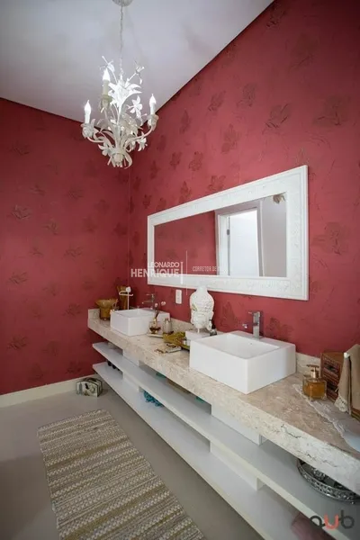 Mansão de esquina no Condomínio Enseada: 12ª foto da galeria de imagens do imóvel