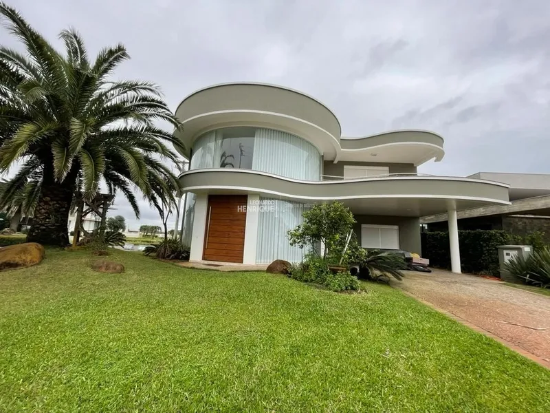 Mansão de esquina no Condomínio Enseada: 15ª foto da galeria de imagens do imóvel