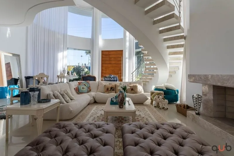 Mansão de esquina no Condomínio Enseada: 1ª foto da galeria de imagens do imóvel