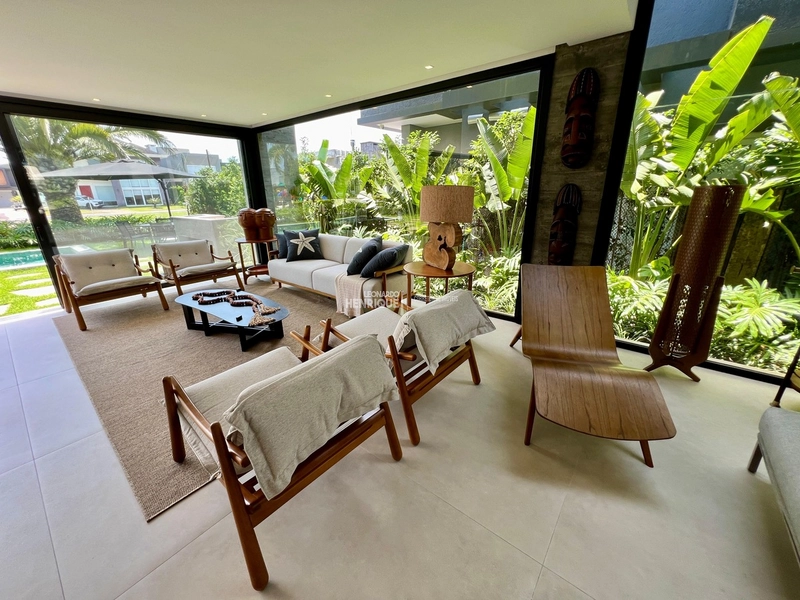 Casa em cond. Incrível de suítes Mobiliada e decorada: 2ª foto da galeria de imagens do imóvel