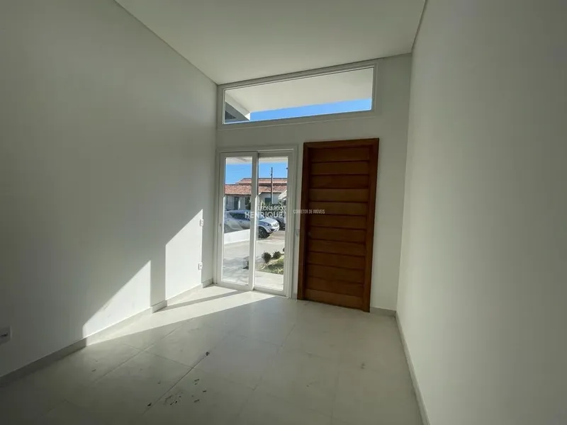 CASA LINDA!!!: 2ª foto da galeria de imagens do imóvel