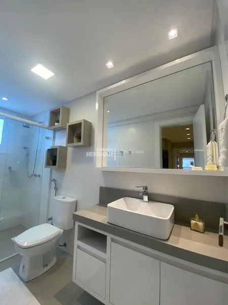 Apartamento de frente para a avenida: 12ª foto da galeria de imagens do imóvel