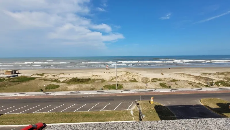 apto 1 dorm. na beira mar de Capão da Canoa: 1ª foto da galeria de imagens do imóvel