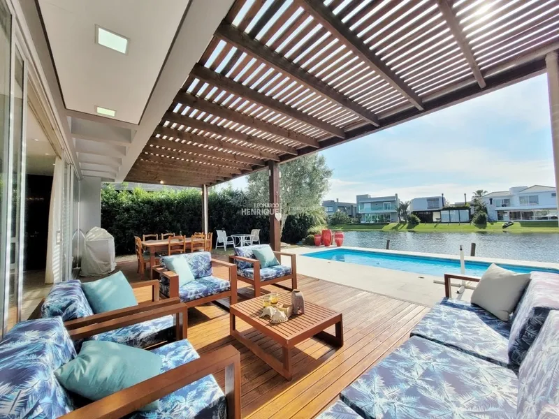 Belíssimo sobrado à venda: 7ª foto da galeria de imagens do imóvel