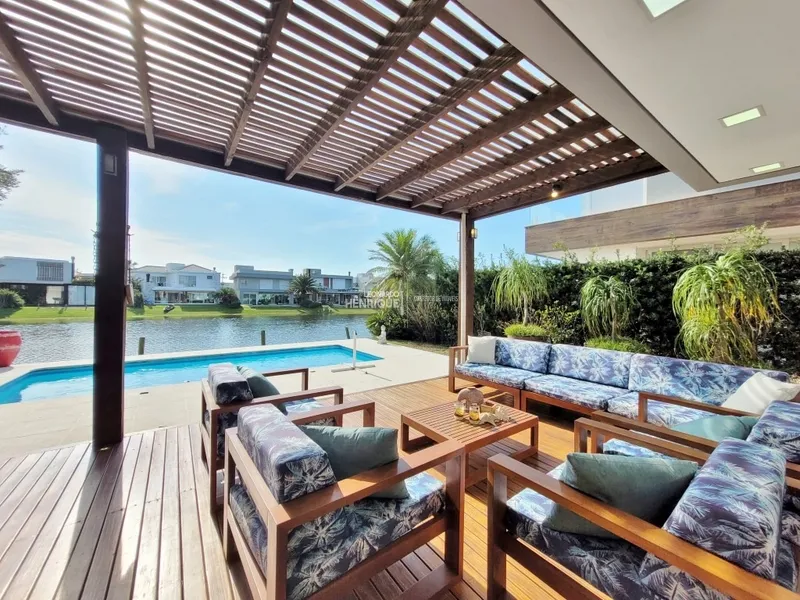 Belíssimo sobrado à venda: 4ª foto da galeria de imagens do imóvel