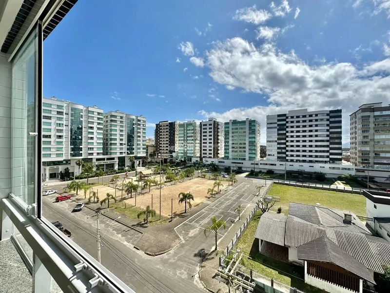 APARTAMENTO DE FRENTE PARA PRAÇA !!!: 3ª foto da galeria de imagens do imóvel