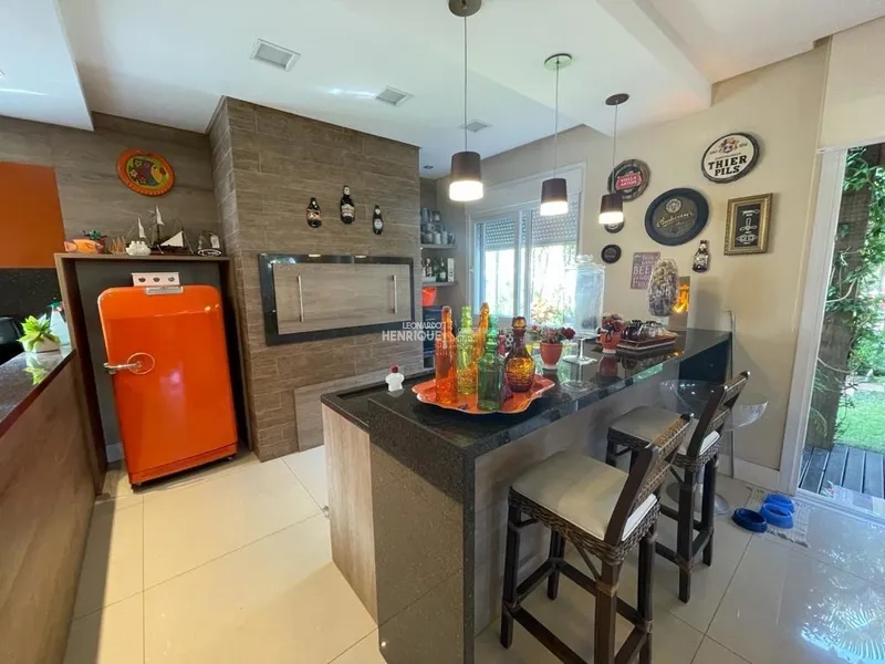 LINDA CASA SOBRADO- XANGRI-LÁ/RS: 2ª foto da galeria de imagens do imóvel