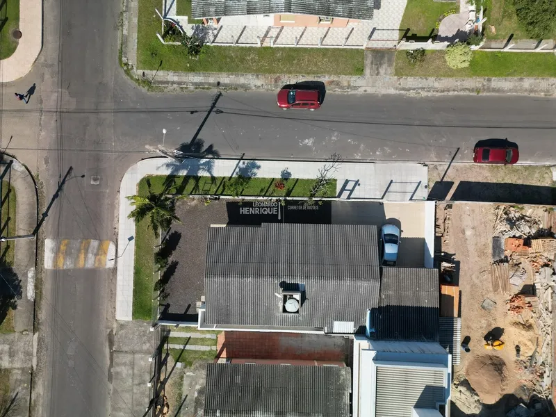 CASA À VENDA: 5ª foto da galeria de imagens do imóvel