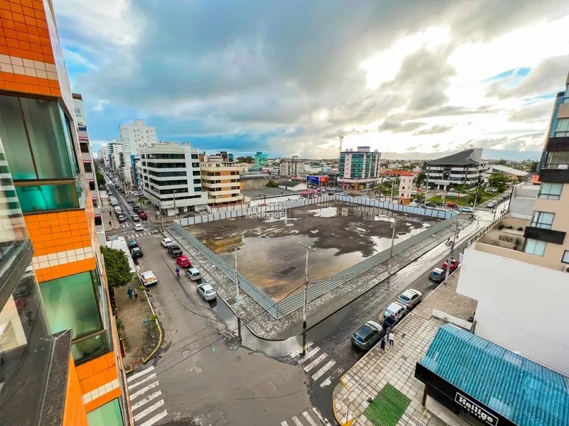 Vista privilegiada para rua.: 17ª foto da galeria de imagens do imóvel
