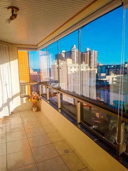 Vista privilegiada para rua.: 3ª foto da galeria de imagens do imóvel