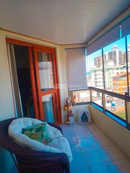 Vista privilegiada para rua.: 8ª foto da galeria de imagens do imóvel