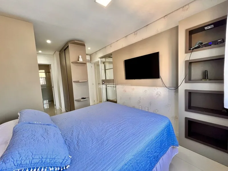 BELÍSSIMO APARTAMENTO DE 3 DORMITÓRIOS COM VISTA PARA O MAR: 6ª foto da galeria de imagens do imóvel