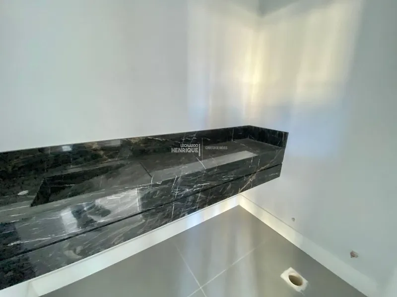 Casa Em condomínio com 4 suítes: 12ª foto da galeria de imagens do imóvel