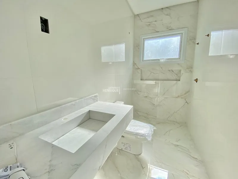 Casa Em condomínio com 4 suítes: 16ª foto da galeria de imagens do imóvel