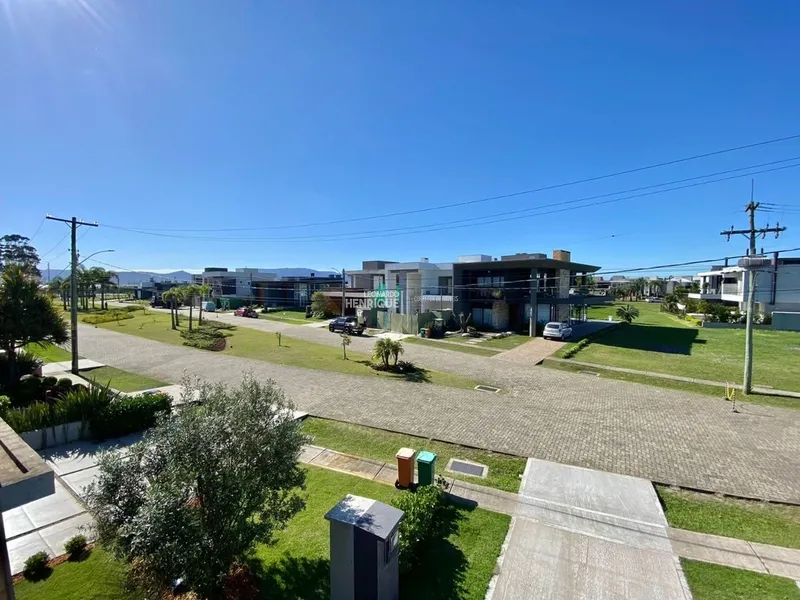 Casa Em condomínio com 4 suítes: 18ª foto da galeria de imagens do imóvel